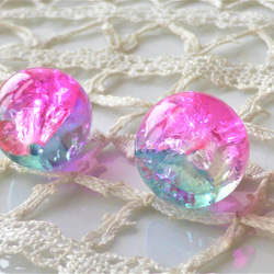 Hibi 鮮豔粉紅淺藍色捷克玻璃珠 2 顆 第1張的照片