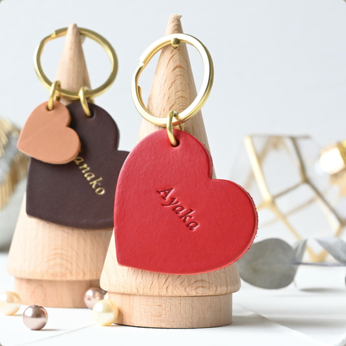 名入れ無料♩6色のイタリア革と真鍮の上質ハートキーホルダー 1つづつ