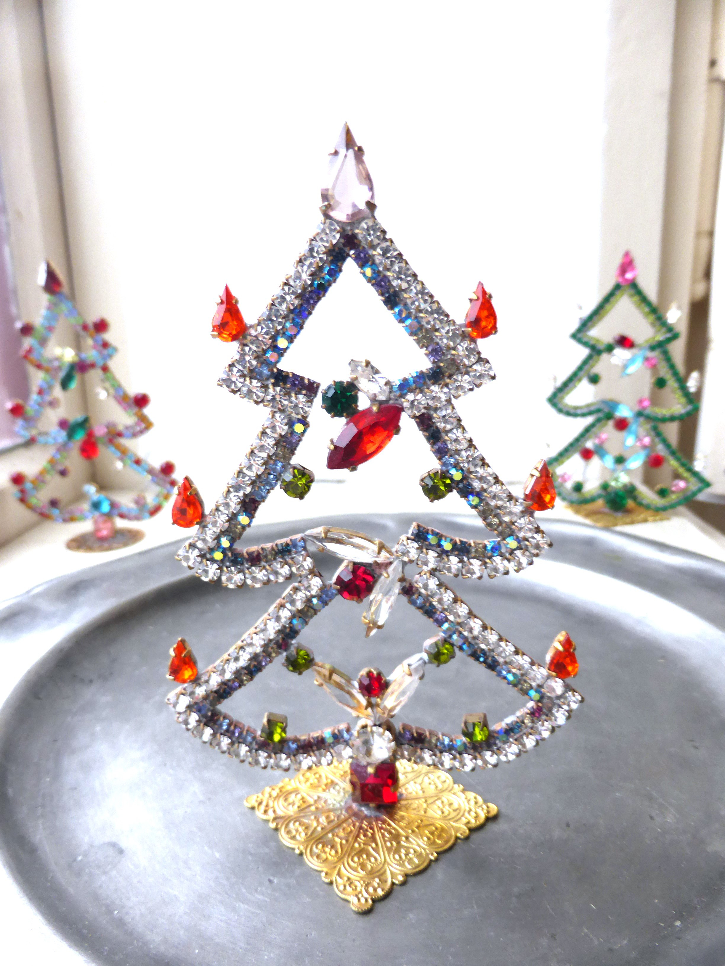 チェコビジュー　雪のツリー　Czech Glass Beads 1個