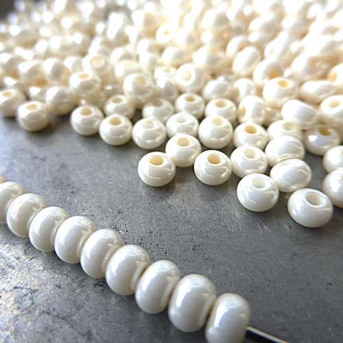 チェコビーズチャーム ハンドメイドチャーム ピアスチャーム C524