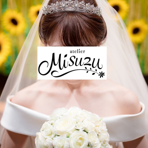 正統派！白薔薇＆カスミソウのラウンドブーケ 大定番 ハワイ 海外挙式