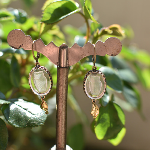 11 フクロウとドイツ製ヴィンテージビーズピアスorイヤリング