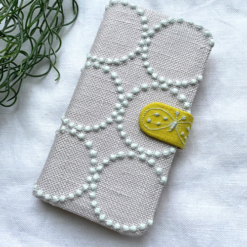 【iphone14】ライトグレー タンバリン 手帳型スマホケース ミナペルホネン iphone14】ライトグレー タンバリン 手帳型スマホケース ミナ