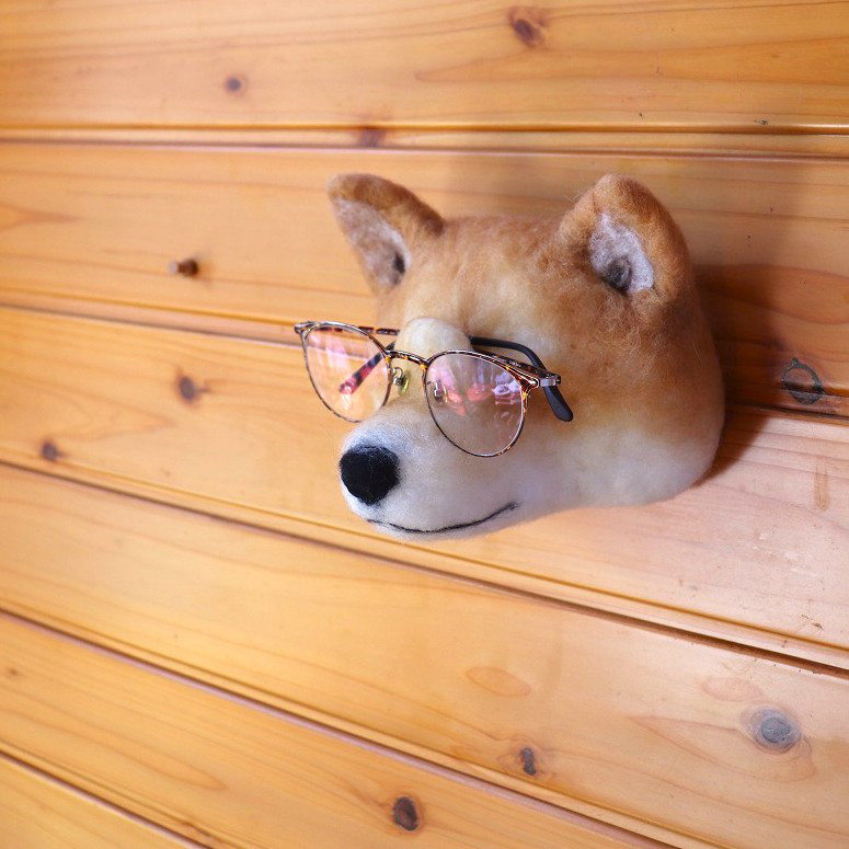 めがね掛け犬【柴】　壁掛け★おから