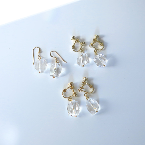 【再販・ラスト】14kgf　クリスタルクォーツの一粒ピアス　天然石　クラック水晶　 13枚目の画像