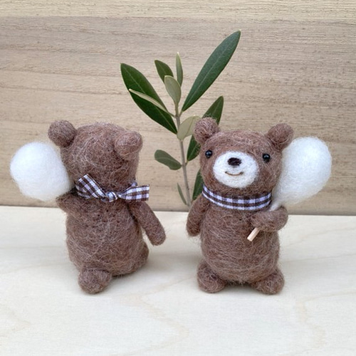 くまさんの綿菓子 羊毛フェルト monaka 通販 5643158｜Creema(クリーマ