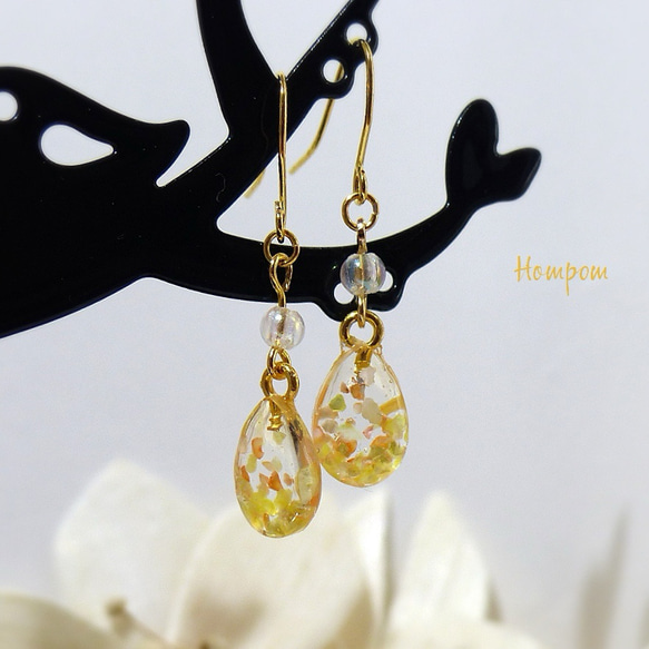 プチプラ☆弾ける果樹の雫ピアス　ホムポム 2枚目の画像