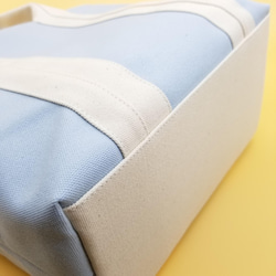 A4対応！機能的な間仕切りポケットMLトート☆サックス×キナリ 3枚目の画像