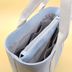 A4対応！機能的な間仕切りポケットMLトート☆サックス×キナリ 2枚目の画像