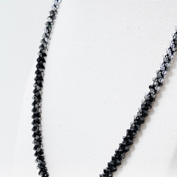 ブラックグラデーションのネックレス　高品質クリスタルカットビーズ550粒使用 マンテル金具 収納ケース付 50センチ 12枚目の画像