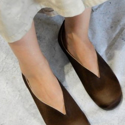 ☔ 下雨天也容易穿 ☀ 適合寬腳・強防水性・晴天雨天都適用・雨鞋編號 1105 第5張的照片