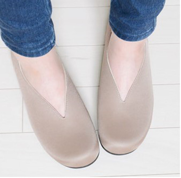 ☔ 下雨天也容易穿 ☀ 適合寬腳・強防水性・晴天雨天都適用・雨鞋編號 1105 第8張的照片