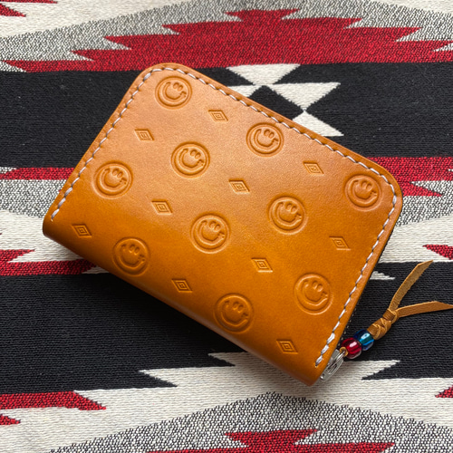 スマイル型押し》ラウンドハーフウォレット その他ミニ財布