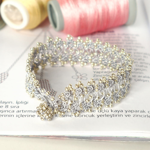 OYA crochet bracelet [CROWN] Silver 第1張的照片