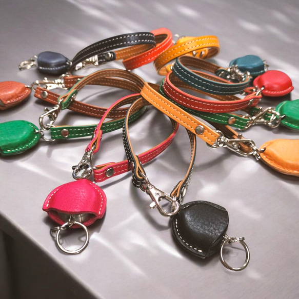 ★聖誕節【再次上架銷售第一】再也不用擔心找不到鑰匙了！免費個人化！您將愛不釋手的捲軸鑰匙圈禮物！ 第4張的照片