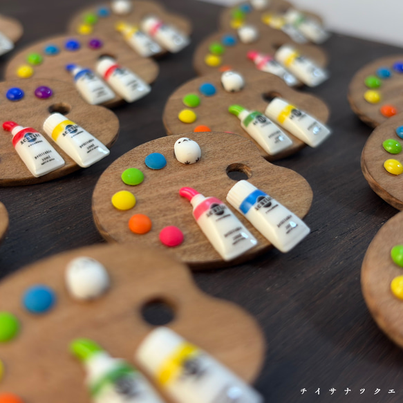 ミニチュア絵具パレットブローチ 3枚目の画像