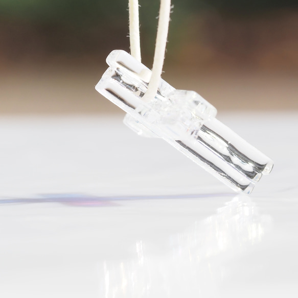 十字架ガラス『オーロラクロス』ネックレス【紐の色、長さ選べます】≪送料無料≫ 3枚目の画像