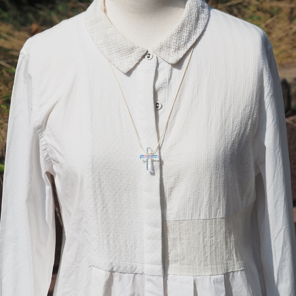 十字架ガラス『オーロラクロス』ネックレス【紐の色、長さ選べます】≪送料無料≫ 13枚目の画像