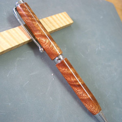 楠】 木のボールペン 珍しい貴重な古材の杢【即日発送】 シャープペン