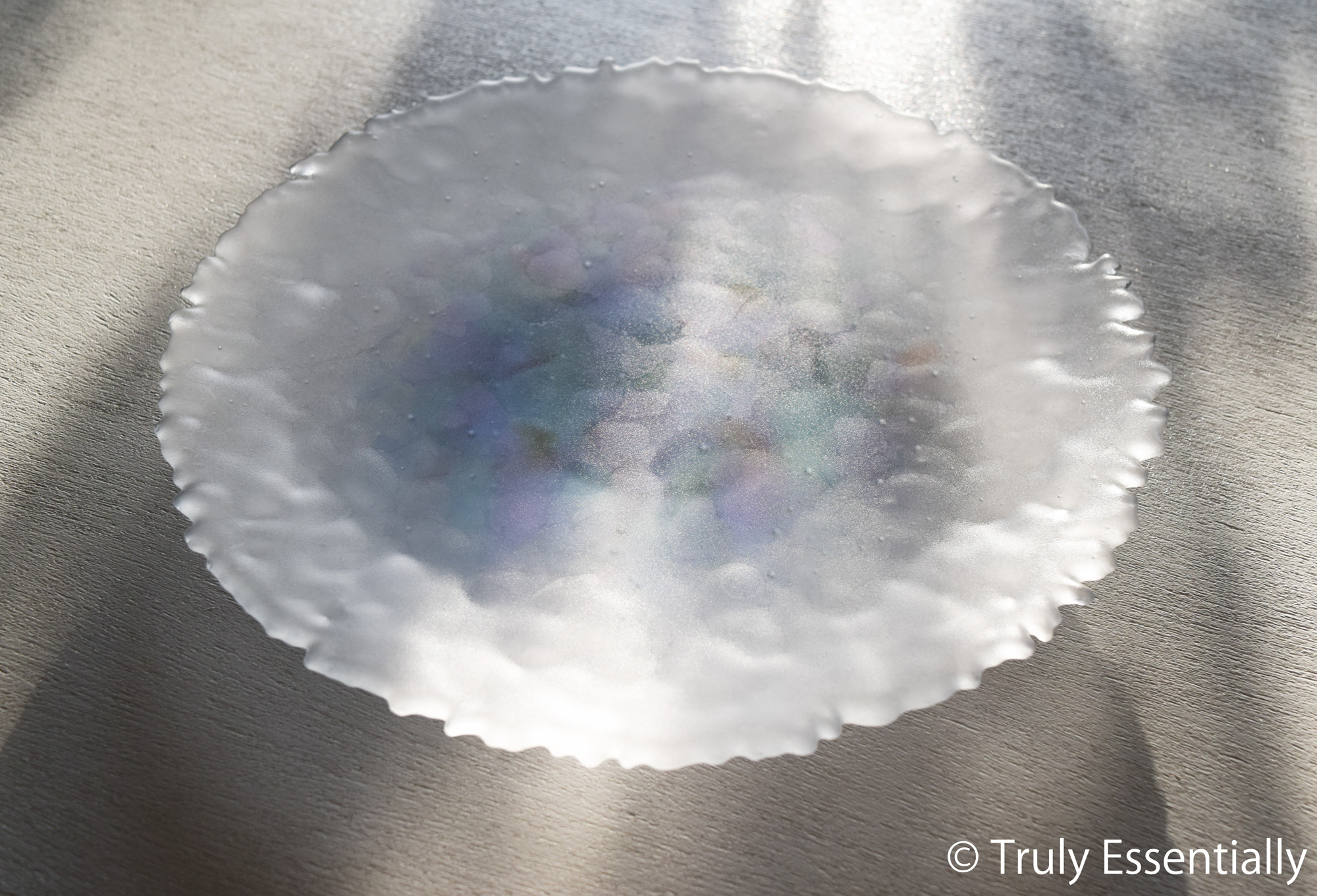 つや消しガラスの大皿 -「 HANAのおと 」● ライラック・29cm