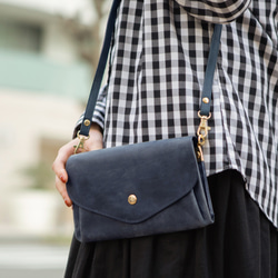 【10%off タイムセール】お財布ポシェット ポーチ カード16枚  本革 長財布 レディース ネイビー HAW013 1枚目の画像