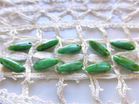 ダガー　緑アンティーク　チェコビーズCzech Glass Beads 10個 3枚目の画像