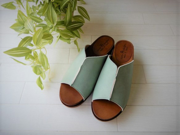 舒適貼合雙腳，寬鬆，輕便，自然，木屐，柔軟涼鞋 720 號 第3張的照片