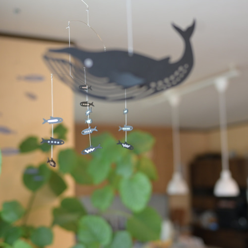 北欧調モビール【シロナガスクジラと小魚】 モビール HANAN 通販