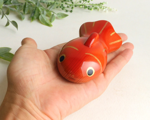 銅器 金魚 茶寵 鎮紙 小魚児香挿 装飾品 工芸品 美術品 置物 銅器 金魚 茶寵 鎮紙 小魚児香挿 装飾品 工芸品 美術品