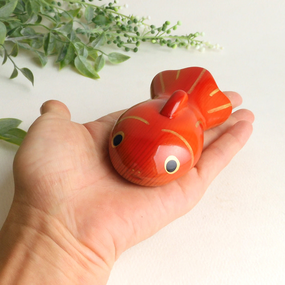 銅器 金魚 茶寵 鎮紙 小魚児香挿 装飾品 工芸品 美術品 置物 銅器 金魚 茶寵 鎮紙 小魚児香挿 装飾品 工芸品 美術品