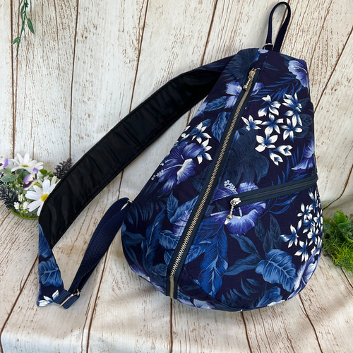 しずく型 ワンショルダーバッグ ボディバック マザーバック 通院バック