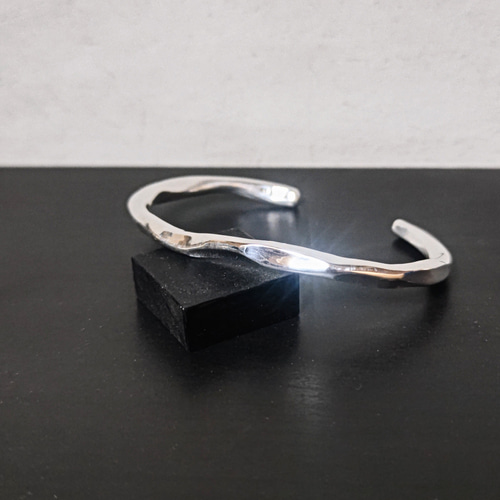 純銀鎚目バングル極太 シルバー ブレスレット バングル 太い 大きい 夏