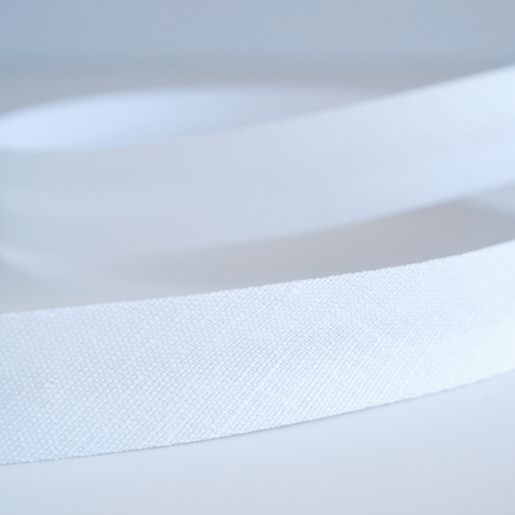 (1m) コットンリネン 両折バイアステープ 18mm ホワイト　スペイン製 白 4枚目の画像