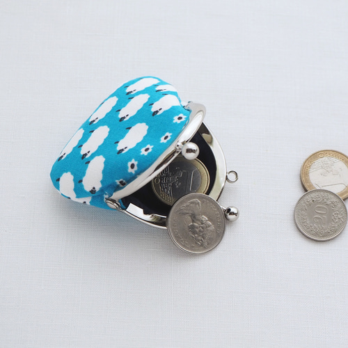 □もこもこひつじのミニがま口キーホルダー・シルバー□ キーホルダー