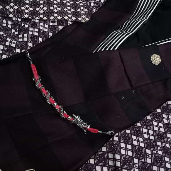 男女兼用 運気上昇、出世の代名詞 龍/ドラゴン赤羽織紐 シルバー金具