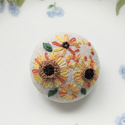 ひまわり畑の花刺繍ブローチ【送料無料】 2枚目の画像