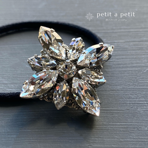 スワロフスキー®︎ ヘアゴムorポニーフック clématite【グリーン