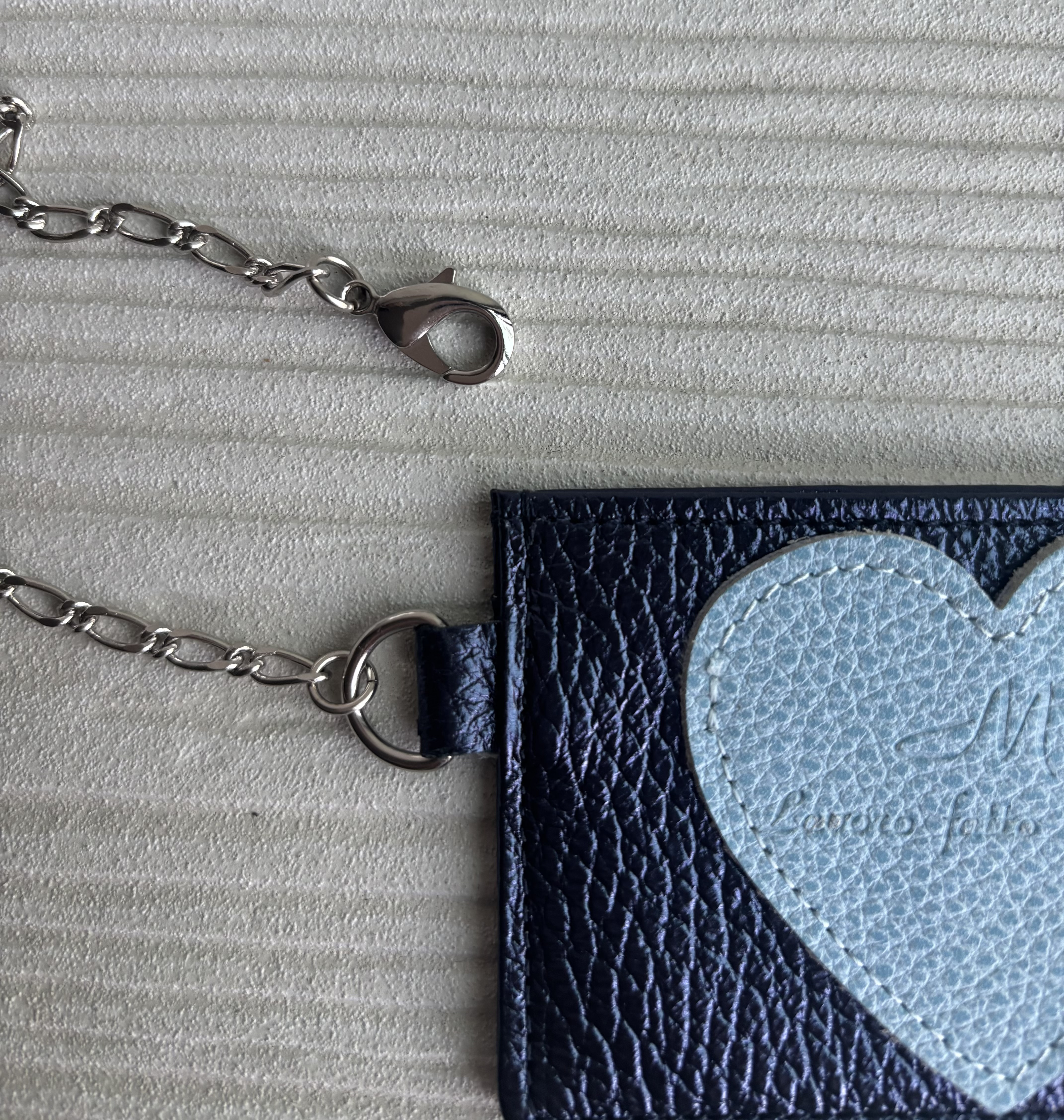 送料無料　交通IC系サイズピッタリハートモチーフパスケース