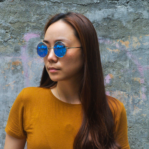 レア 美品 Sun Buddies Courtney オーバル サングラス 紺色 Sun Buddies – HARRY'S 1984