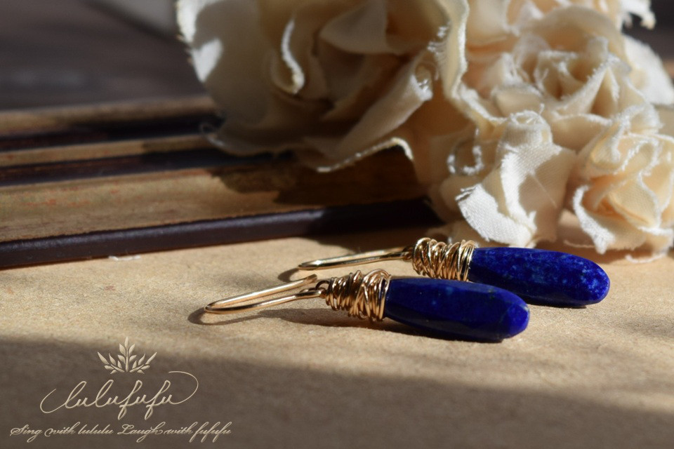 14kgf アフガニスタン産ラピスラズリ◆無造作ピアス