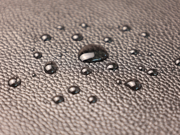 大人の撥水レザーポーチ　サコッシュ　シンプルショルダーバッグ、お財布ポーチNew!! 2枚目の画像