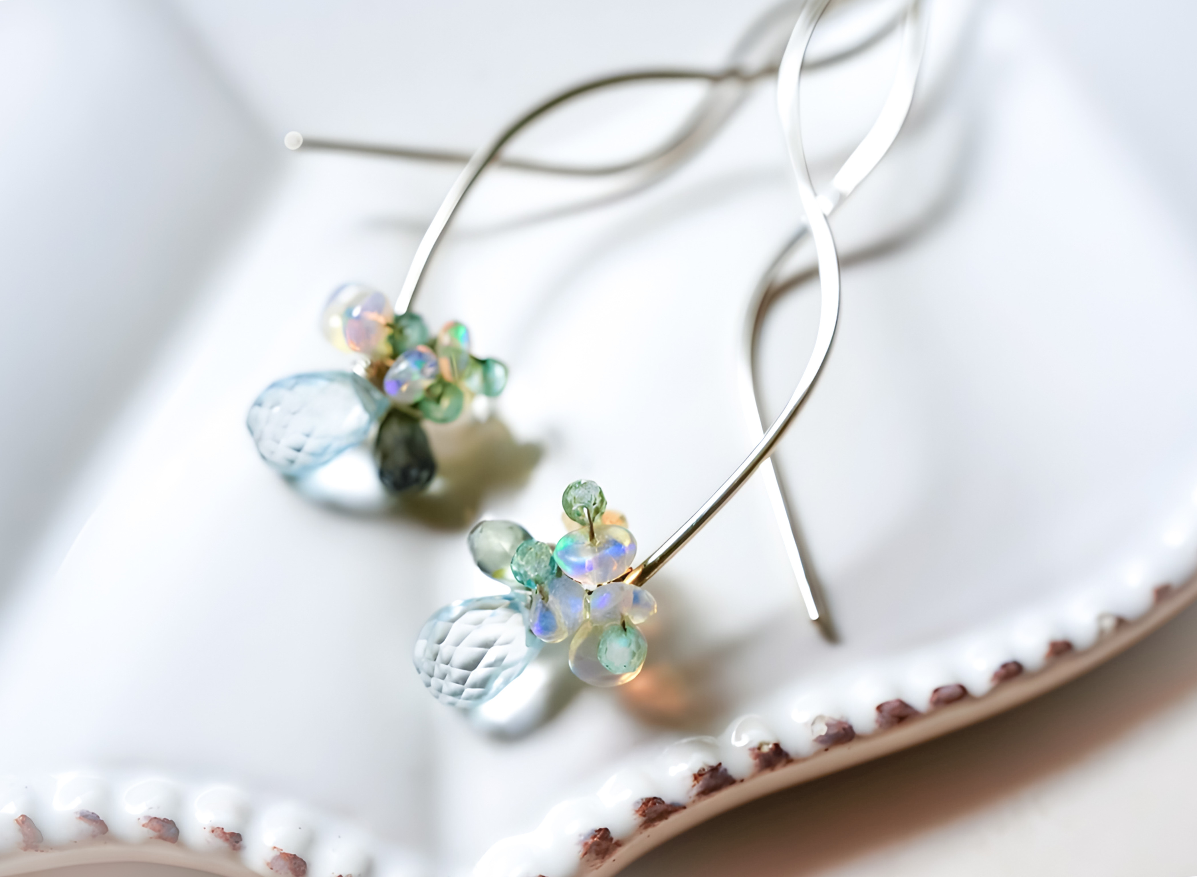 アクアマリンとサファイアのロングピアス シルバー