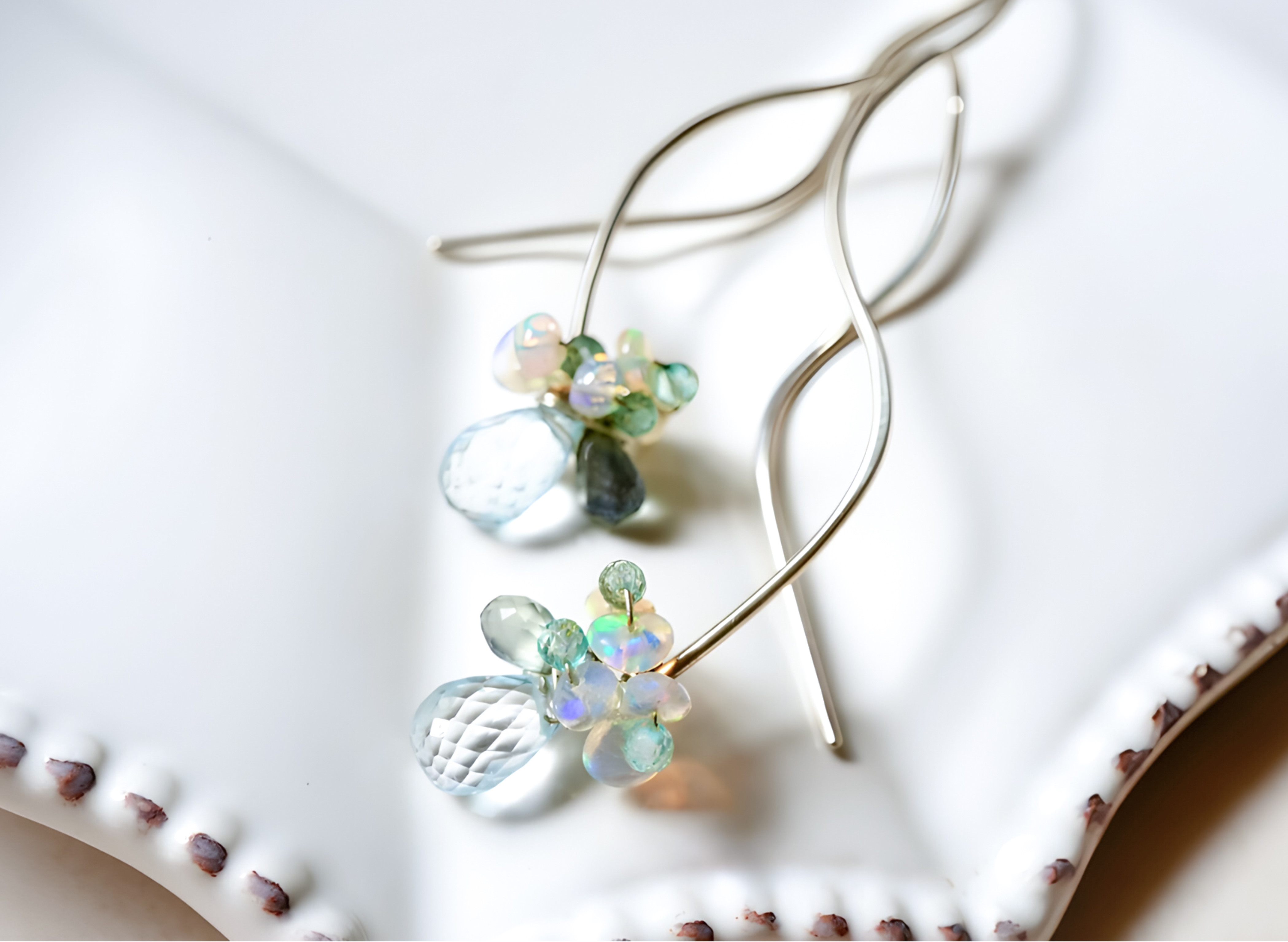 アクアマリンとサファイアのロングピアス シルバー