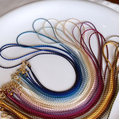 値下げ中　セリエ　くり抜き　ネックレス　シルクコード MANA マナ シルクコード ネックレス ボックス Silkcord Necklace