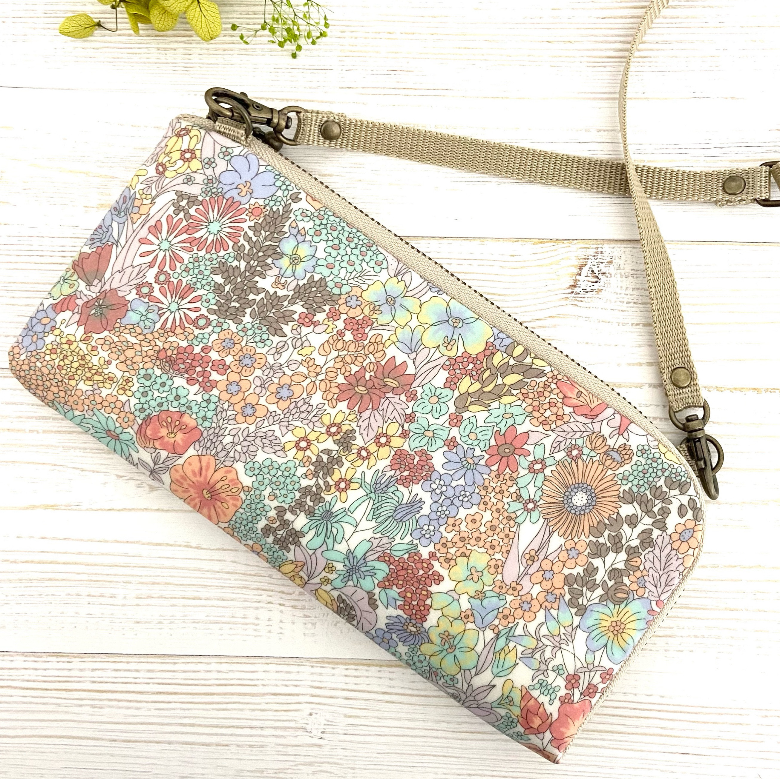 選べる ＊ラミネート＊ お財布ショルダー L字ファスナー長財布 11×21㎝ 10×20㎝ リバティプリント使用