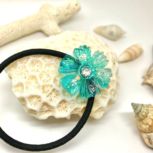 レジンヘアゴムちょうちょ水面ブルーキラキラ春夏花手水