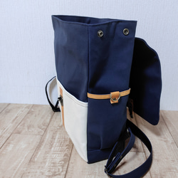 帆布簡單背包通勤上學 A4 兼容（深藍色 x kinari） 第3張的照片