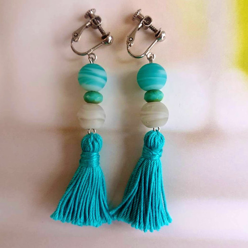 限定1個＊お得なターコイズタッセルイヤリング(ピアス) イヤリング