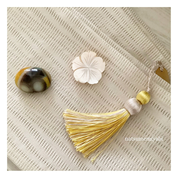 ◇タッセル帯飾りレモンアイボリー/ナツメミヤビ/根付 2枚目の画像