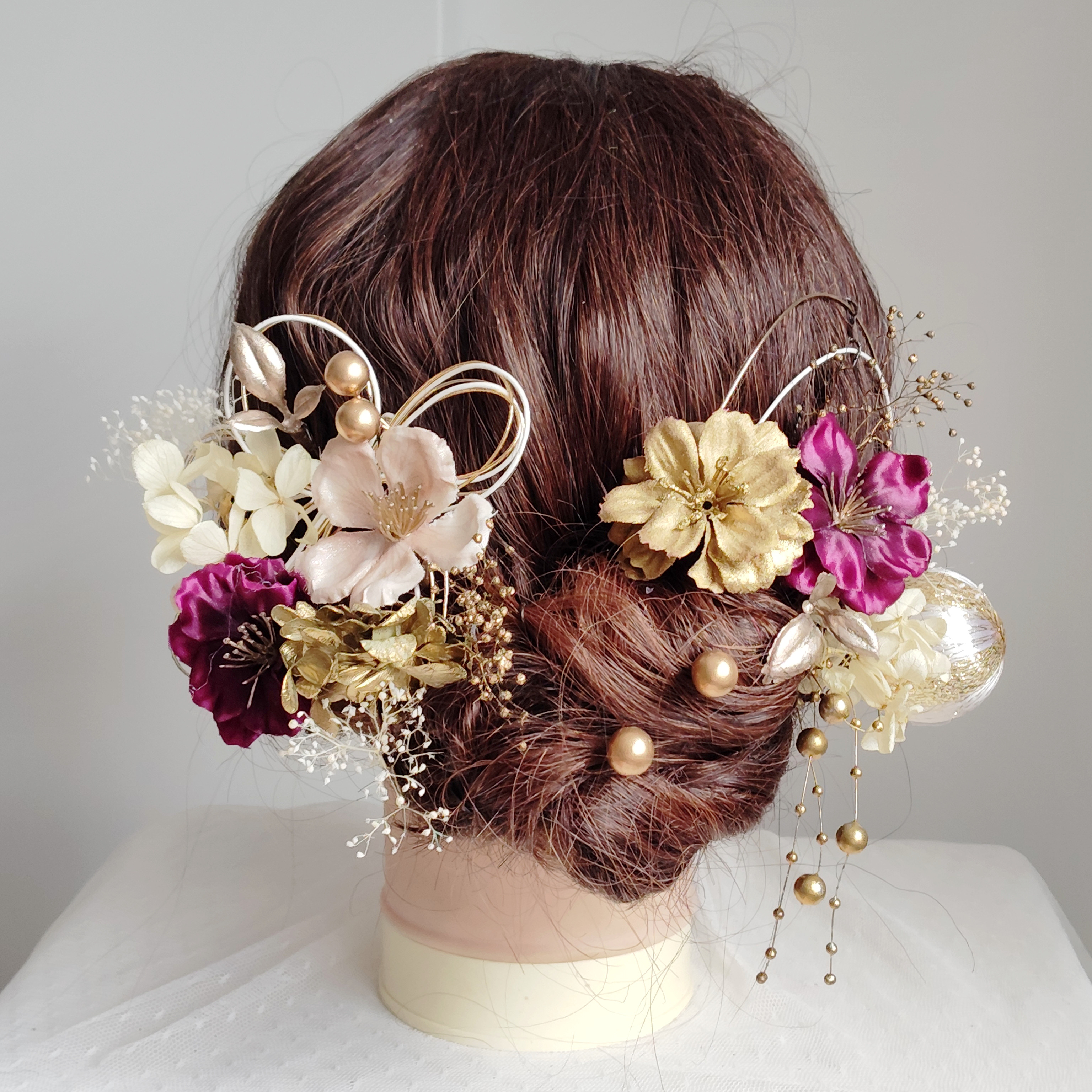 小花とアップルブロッサムの髪飾り　枝垂れパール　パールシャワー　白無垢　色打掛　髪飾り　和装　成人式　結婚式　卒業式　袴